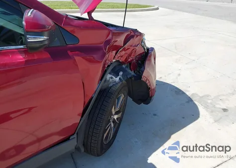 2018 Toyota Rav4 Xle from USA, damaged, VIN JTMWFREV7JD131552